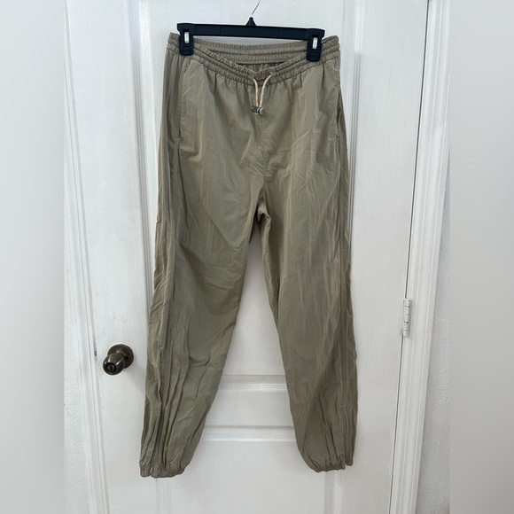 Lululemon Evergreen Track Pant Cafe Au Lait (SIZE 6) - Picture 6 of 14